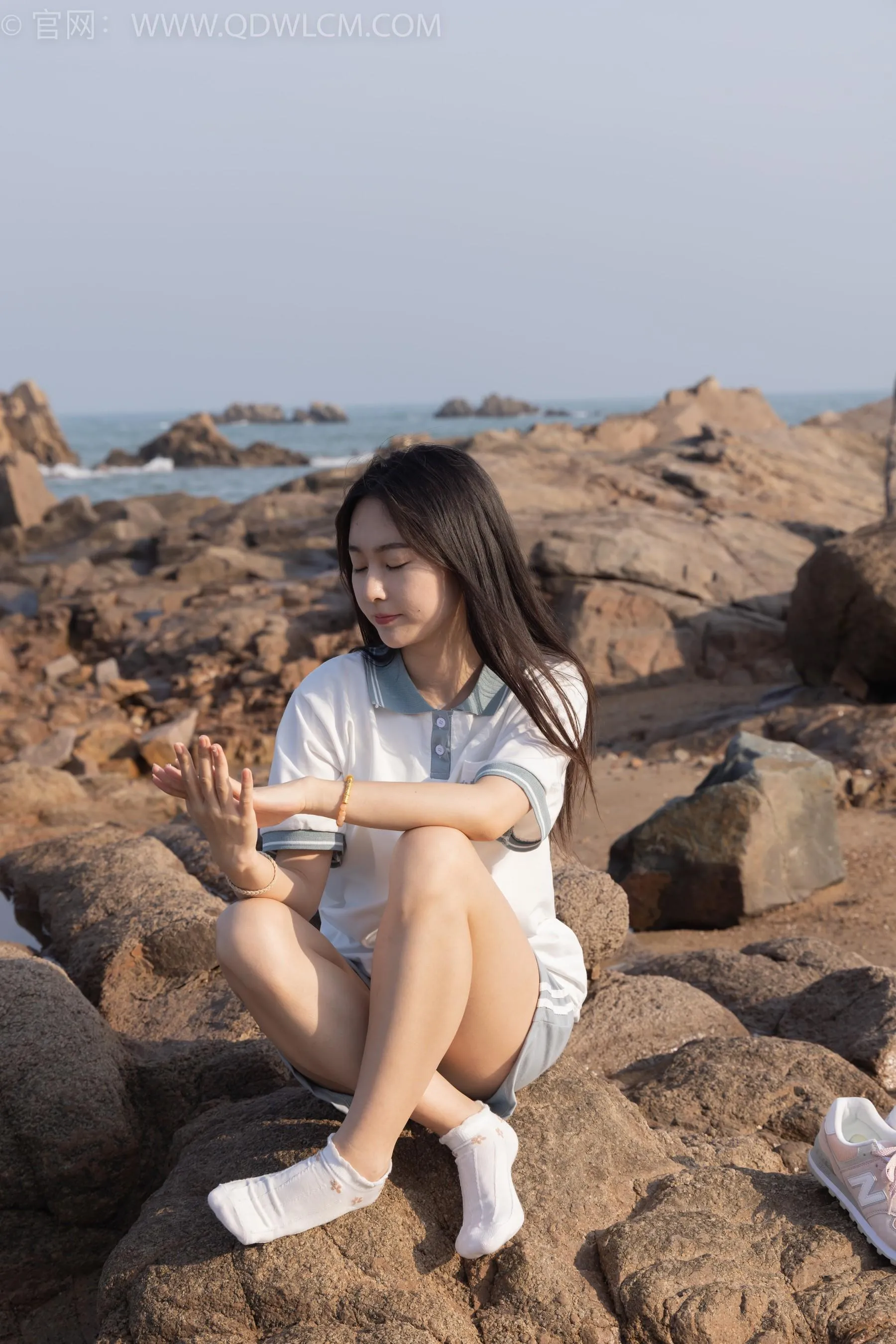 物恋传媒 NO.1567 美兔-海边的风 [151P]插图